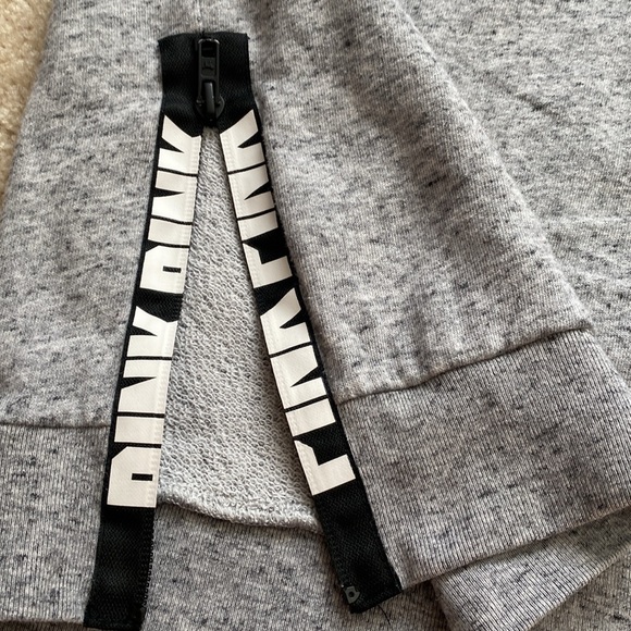 PINK Victoria’s Secret oversized sweatshirt, size L - Picture 3 of 3